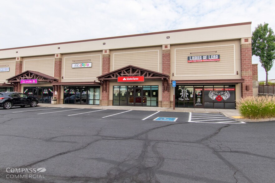 More Photos Of 2276 SW Highland Ave, Redmond Unknown For Lease