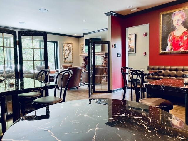 More Photos Of 524 Sheridan Rd, Highwood Restaurant For Sale