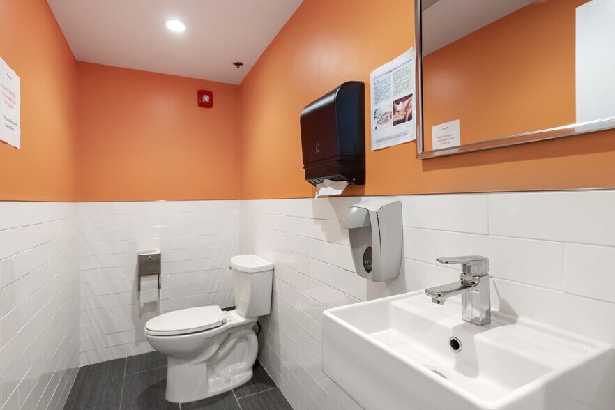 More Photos Of 18 Shepard St, Brighton Coworking Space