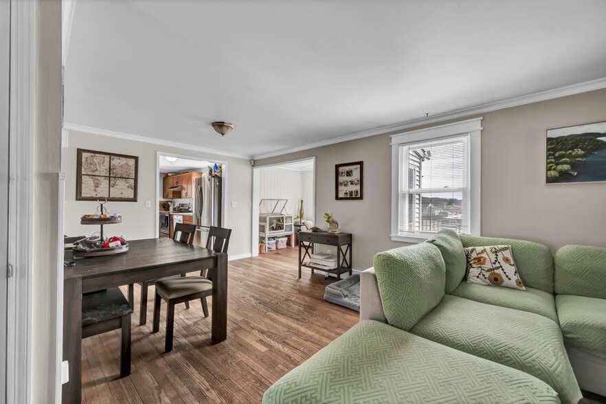 More Photos Of , Brookfield Unknown For Sale