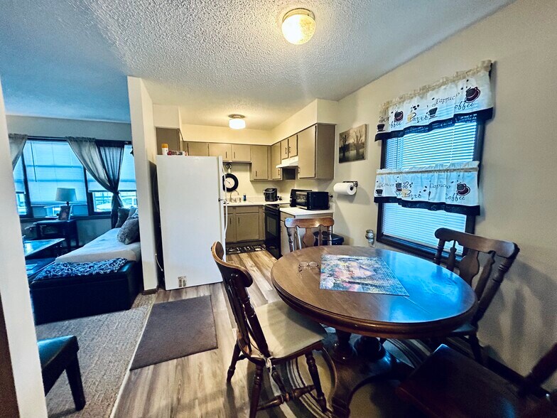 More Photos Of 207 S Main St, Louisiana Apartments For Sale