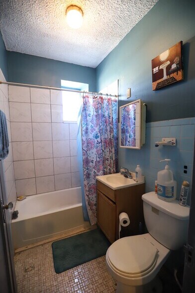 More Photos Of 121-123 Roseville Ave, Newark Apartments For Sale