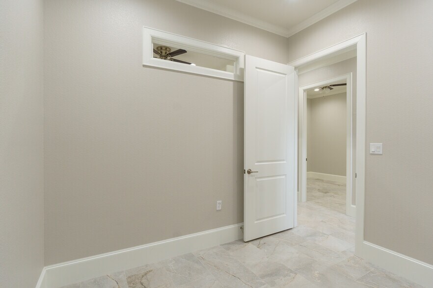 More Photos Of 12414 Spring Cypress Rd, Tomball Medical For Sale