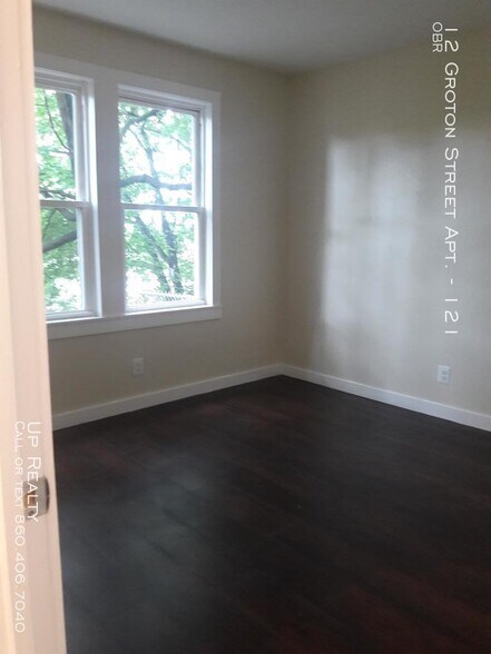 More Photos Of 12-16 Groton St, Hartford Apartments For Sale