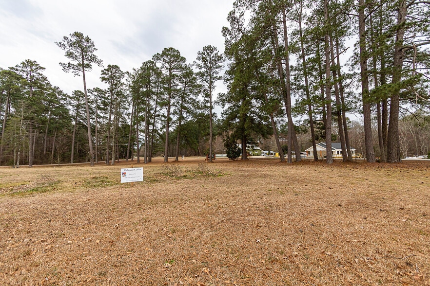 More Photos Of 1434 Farrington Rd, Apex Light Manufacturing For Sale