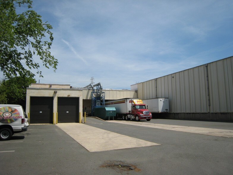 More Photos Of 3175 Princeton Pike, Lawrenceville Warehouse For Lease