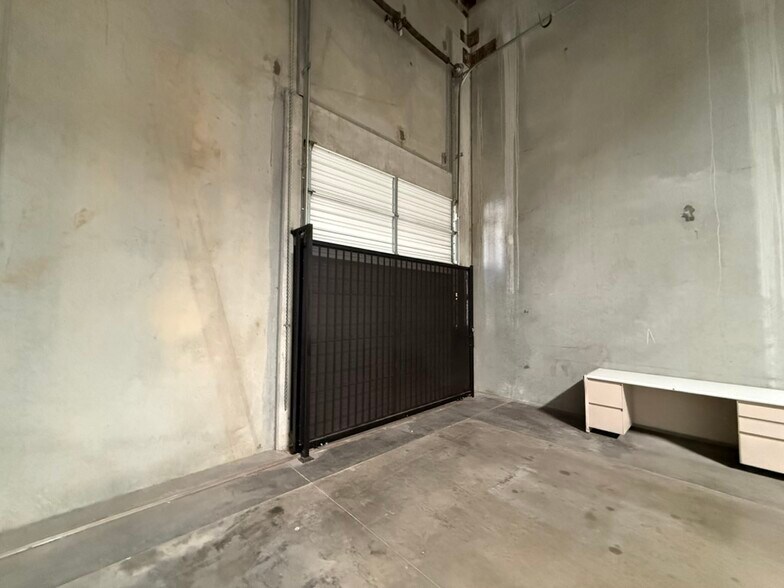 More Photos Of 15823 W Monte St, Sylmar Warehouse For Sale