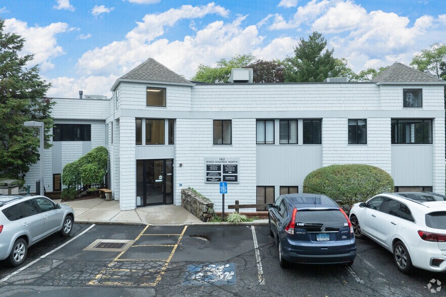 Primary Photo Of 162 Kings Hwy N, Westport Medical For Lease