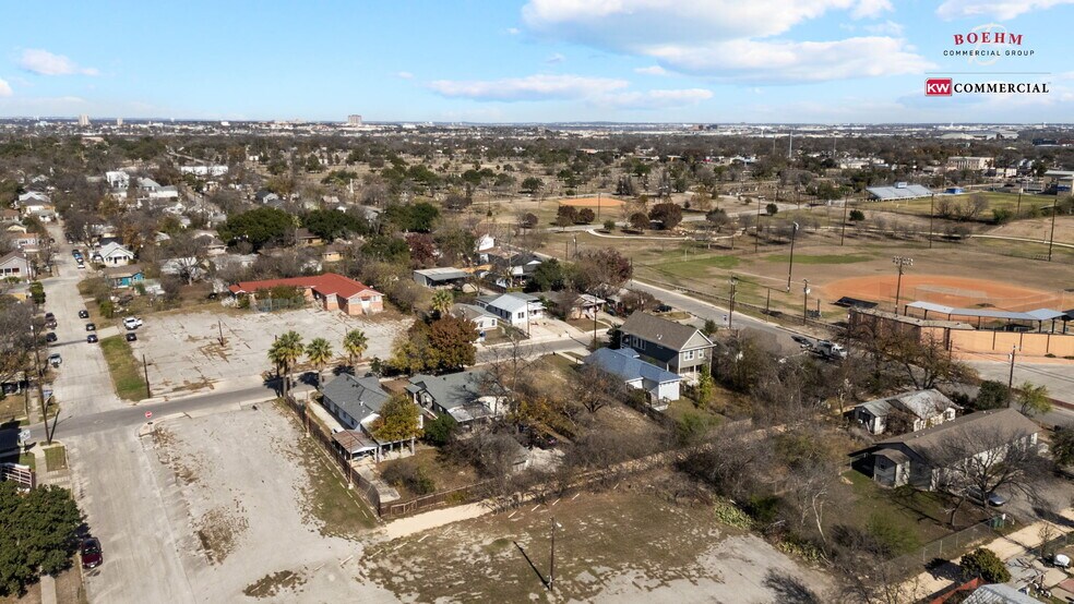 More Photos Of 920 Martin Luther King Dr, San Antonio Land For Sale