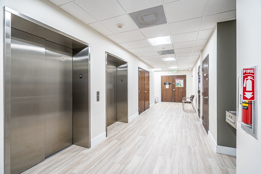 More Photos Of 3702 Washington St, Hollywood Medical For Lease