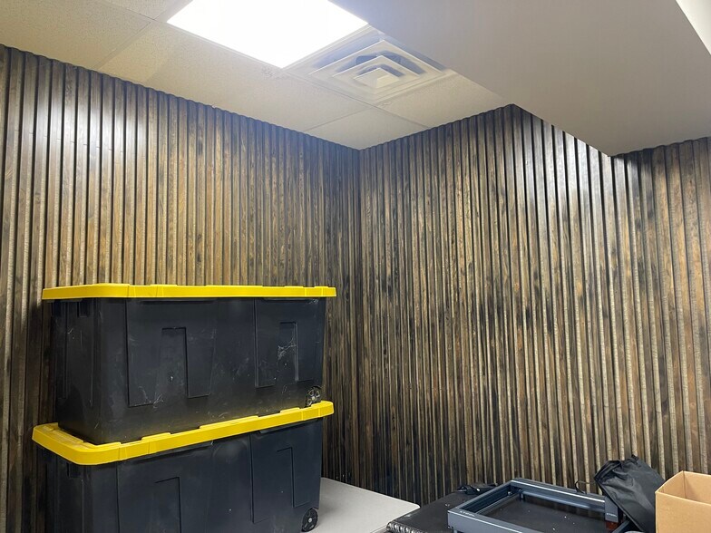 More Photos Of 22924 Kuykendahl Rd, Spring Light Manufacturing For Lease