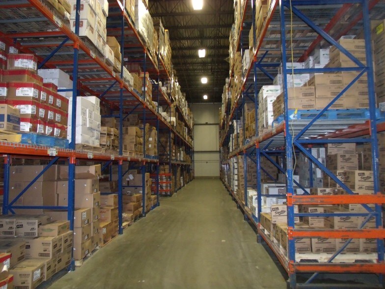 More Photos Of 784 Hercules Dr, Colchester Distribution For Lease