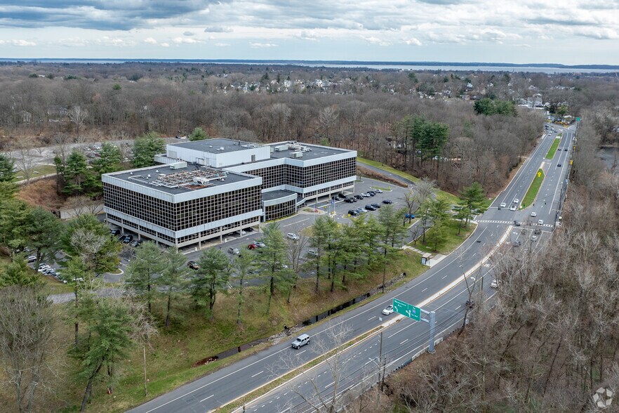 More Photos Of 440 Mamaroneck Ave, Harrison Office For Lease