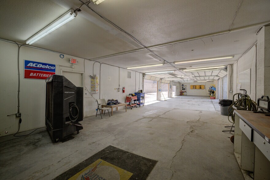 More Photos Of 3061 Sheridan St, Las Vegas Warehouse For Lease