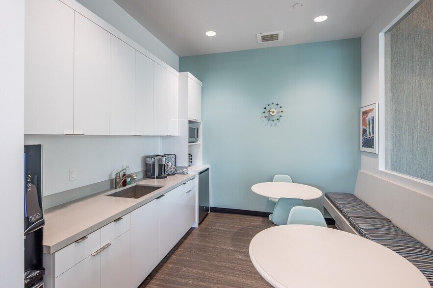 More Photos Of 9205 Research Dr, Irvine Loft Creative Space For Sale