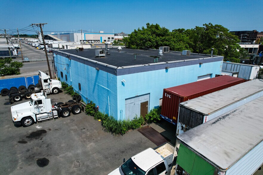 More Photos Of 85 Market St, Chelsea Warehouse For Sale