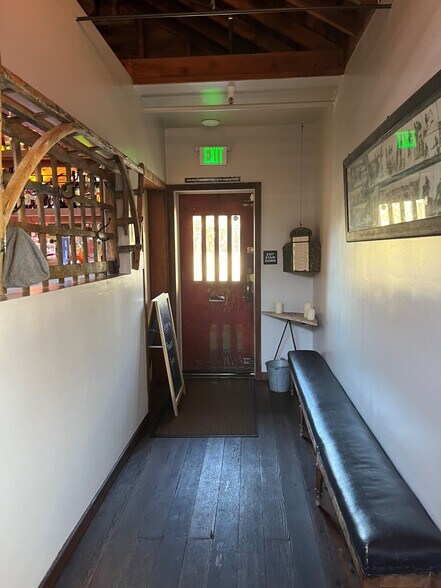 More Photos Of 5862-5872 Doyle St, Emeryville Restaurant For Sale
