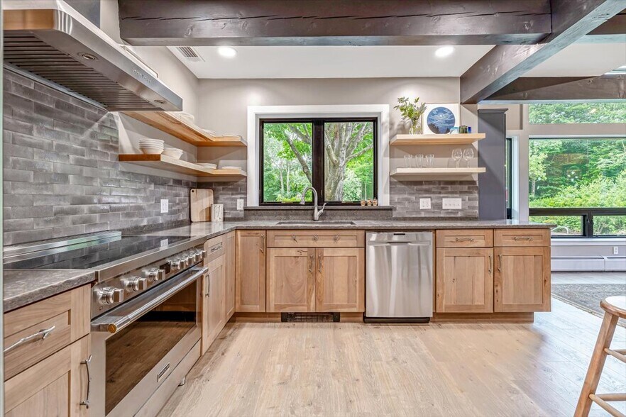 More Photos Of 722 Babbling Brook Rd, Bakersfield Specialty For Sale