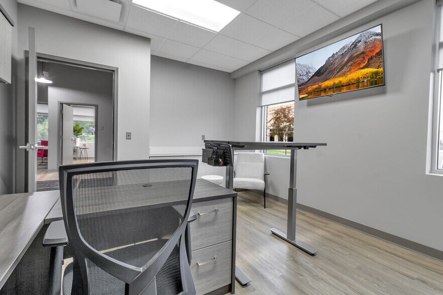 More Photos Of 6031-6045 Transit Rd, East Amherst Unknown For Lease