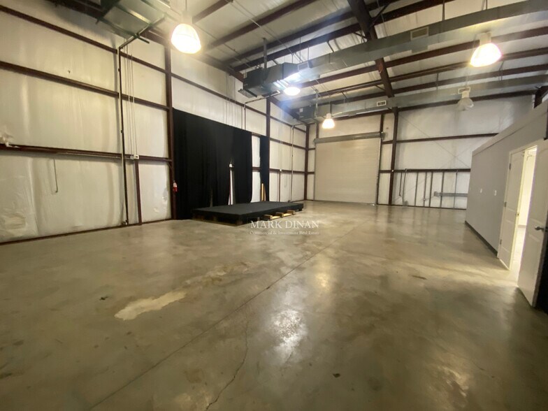 More Photos Of 205 Cloverdale Cir, Alabaster Flex For Lease