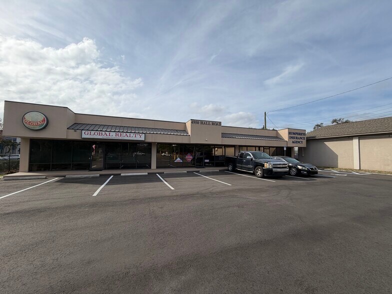 More Photos Of 4950 Hall Rd, Winter Park Office For Lease