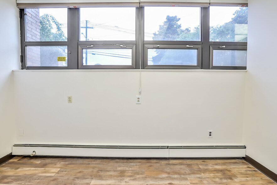 More Photos Of 171 Ramapo Rd, Garnerville Office For Lease