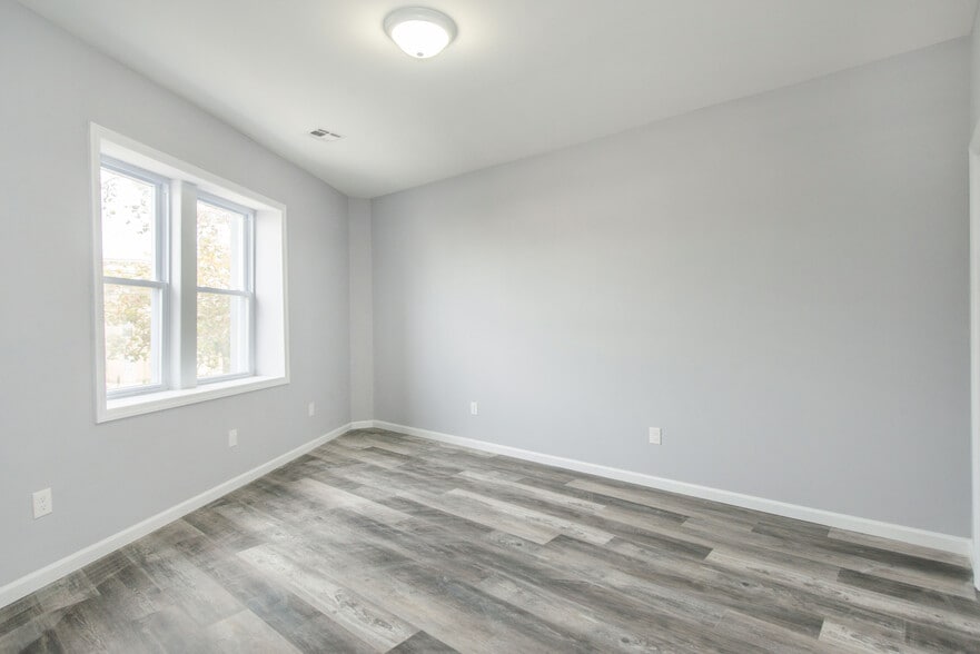 More Photos Of 47 Washington Ave, Nutley Apartments For Lease