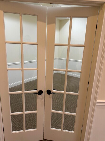 More Photos Of 1795 Alysheba Way, Lexington Office For Lease