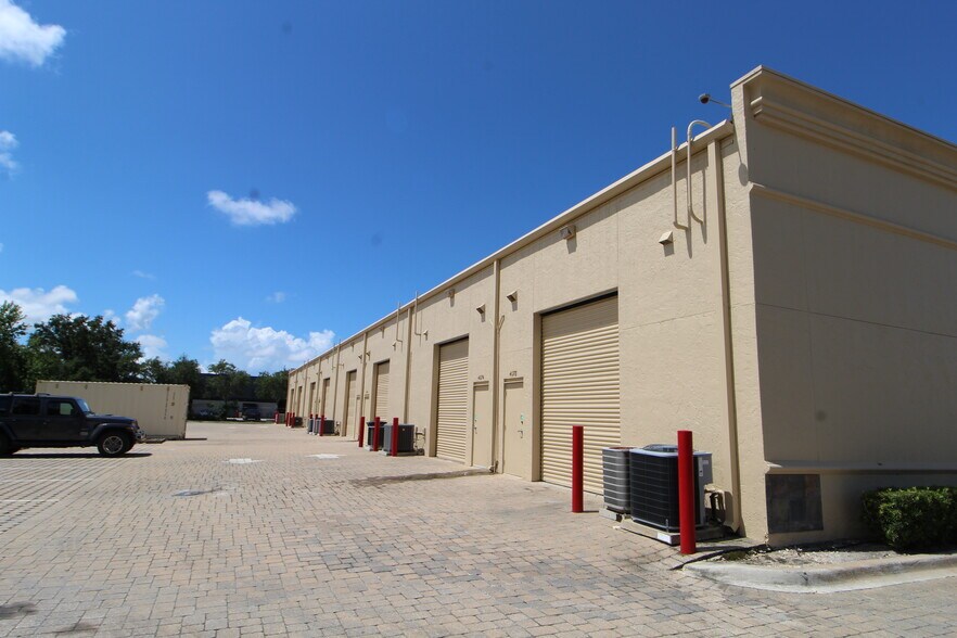 More Photos Of 4050 N Washington Blvd, Sarasota Unknown For Lease