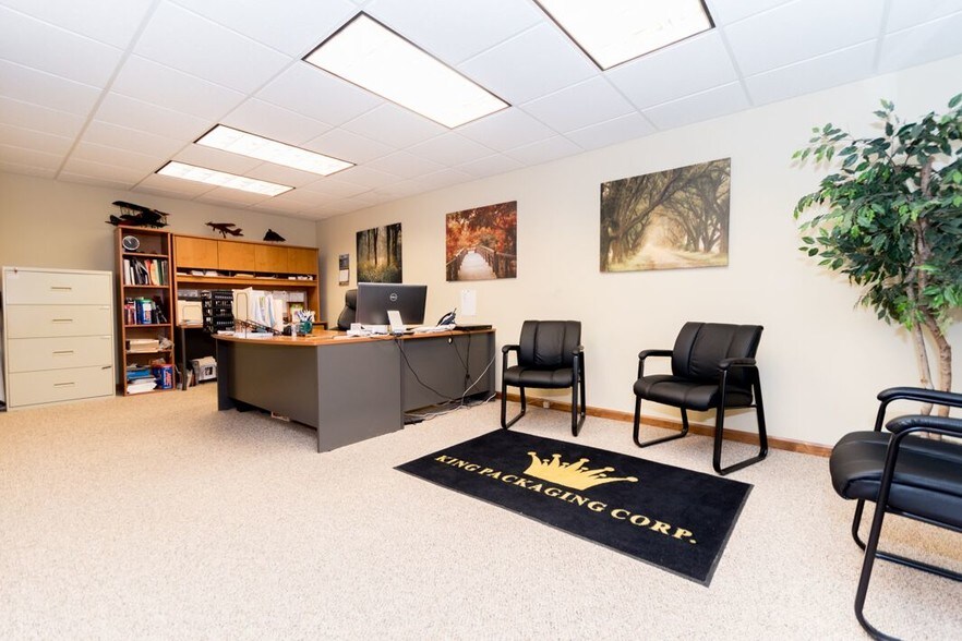 More Photos Of 706-708 Kings Rd, Schenectady Coworking Space
