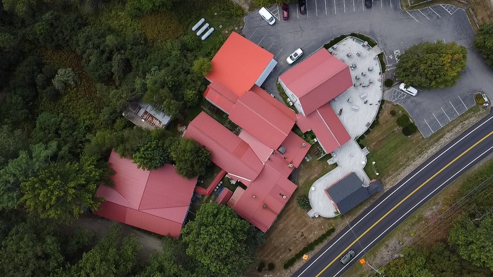 More Photos Of 727 Boothbay Rd, Edgecomb Light Distribution For Sale