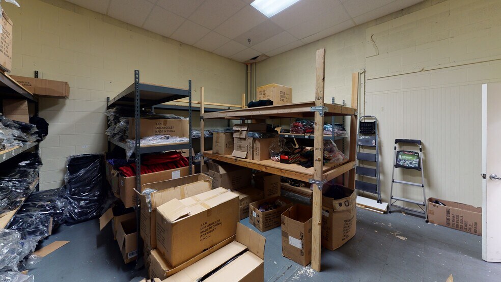 More Photos Of 960 S Santa Fe Ave, Vista Storefront For Sale
