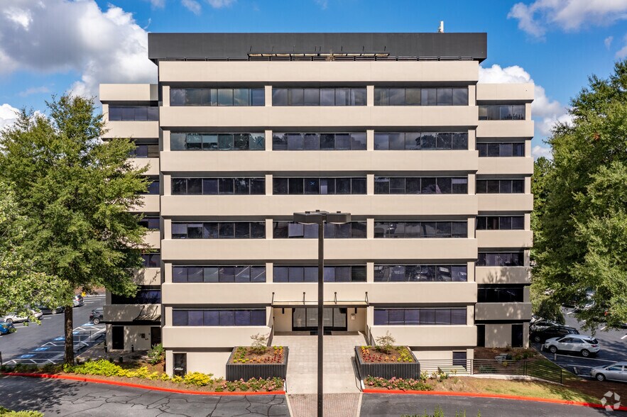More Photos Of 2751 Buford Hwy NE, Atlanta Office For Lease
