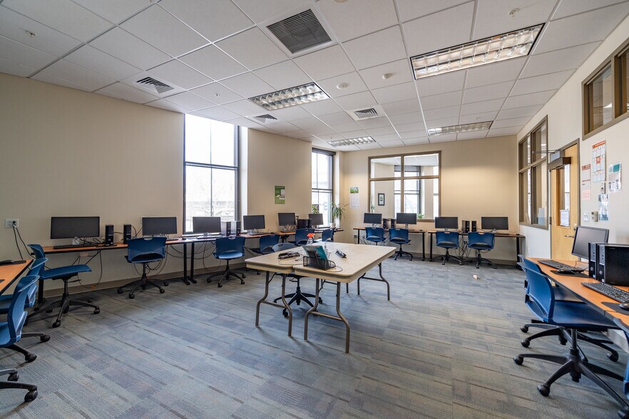 More Photos Of 132 Main St, Brattleboro Apartments For Sale