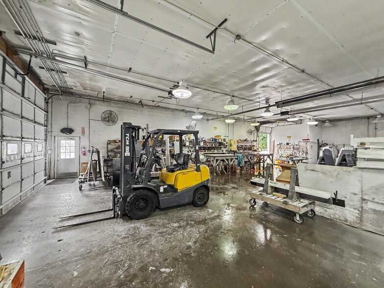 More Photos Of 421 W Street Rd, Kennett Square Showroom For Sale