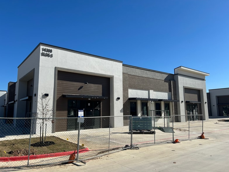 Primary Photo Of 14300 Ronald Reagan Blvd, Cedar Park Storefront For Sale