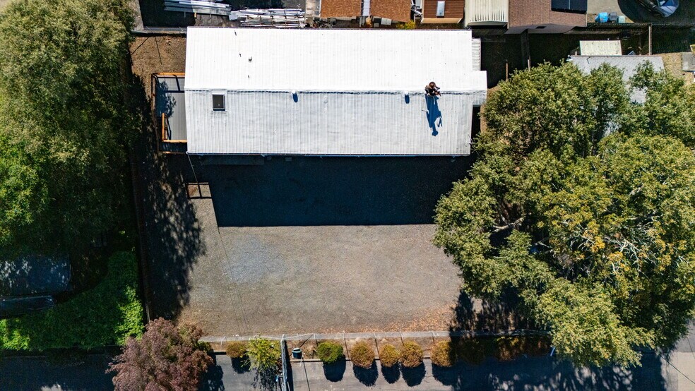 More Photos Of 833 Gravenstein Hwy S, Sebastopol Warehouse For Sale