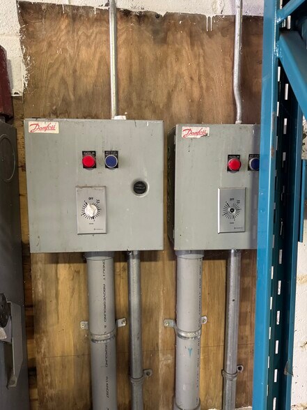 More Photos Of 290 Auburn ave, Buffalo Distribution For Sale