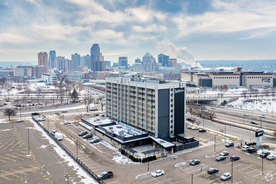 More Photos Of 161 Rondo Ave, Saint Paul Hotel For Lease