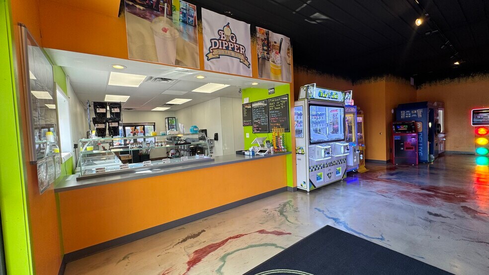 More Photos Of 215 Opportunity Blvd N, Cambridge Service For Sale