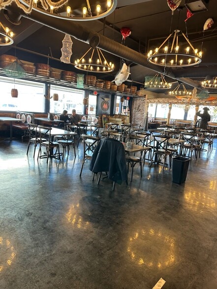 More Photos Of 1465 Webster St, Alameda Restaurant For Sale