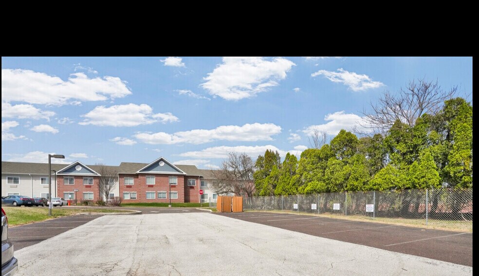 More Photos Of 1425 S Collegeville Rd, Collegeville General Retail For Lease
