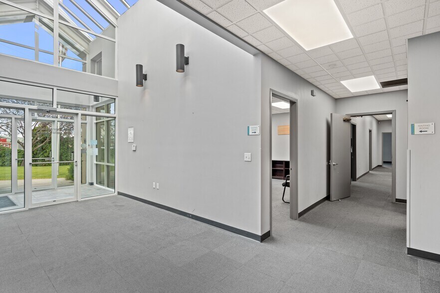 More Photos Of 1620 N Mamer Rd, Spokane Medical For Lease