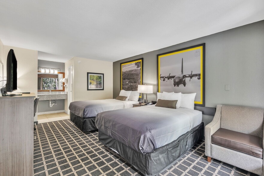 More Photos Of 2402 S Sterling St, Morganton Hotel For Sale