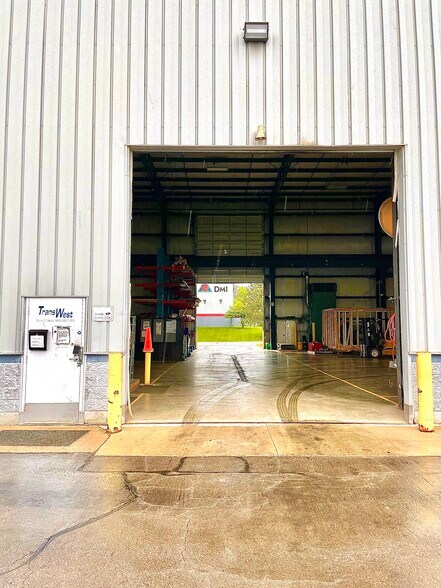 More Photos Of 1300 Packard Dr, Howell Coworking Space