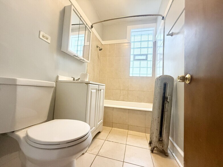 More Photos Of 7254 S Constance, Chicago Apartments For Sale