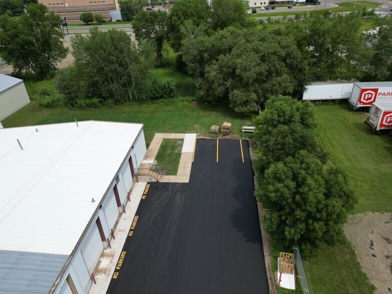 More Photos Of 3325 Southway Dr, Saint Cloud Warehouse For Lease