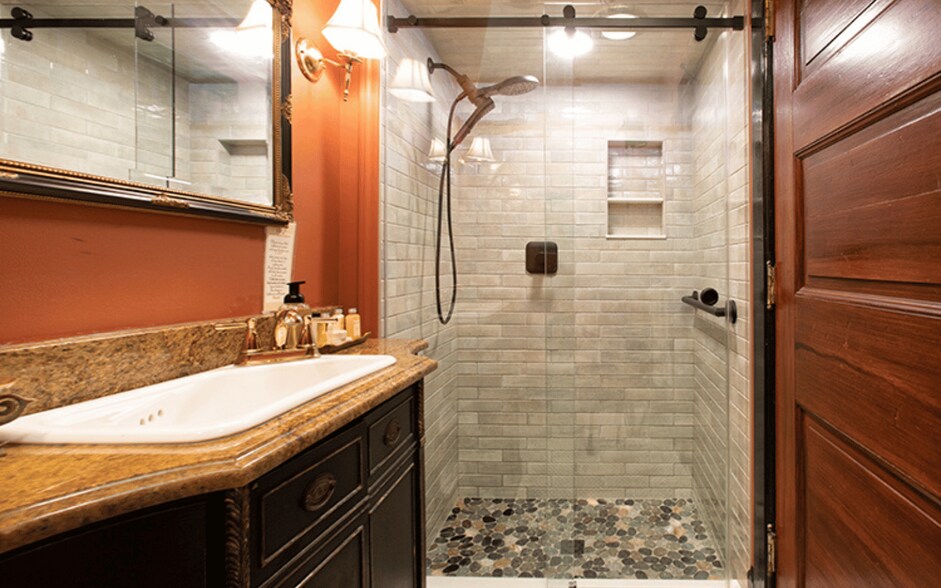 More Photos Of 288 Montford Ave, Asheville Hospitality For Sale