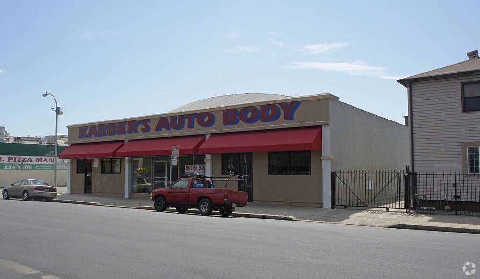 More Photos Of 2323 Nevin Ave, Richmond Showroom For Lease