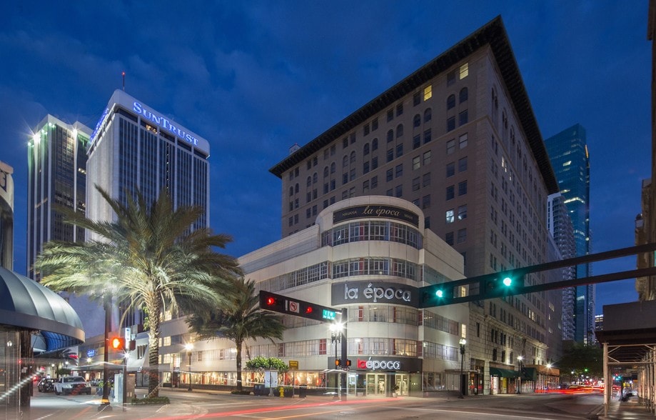 More Photos Of 200 E Flagler St, Miami Freestanding For Lease